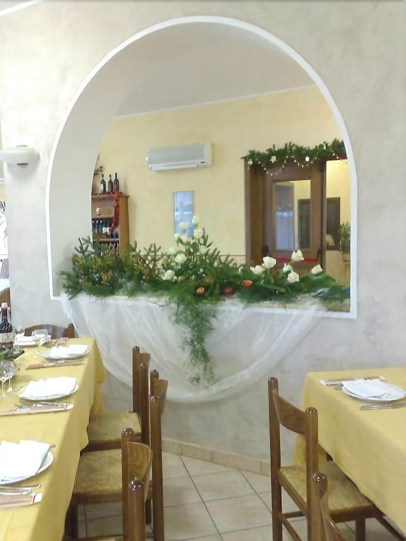 Hotel Tiziana Montepulciano Stazione Exteriör bild