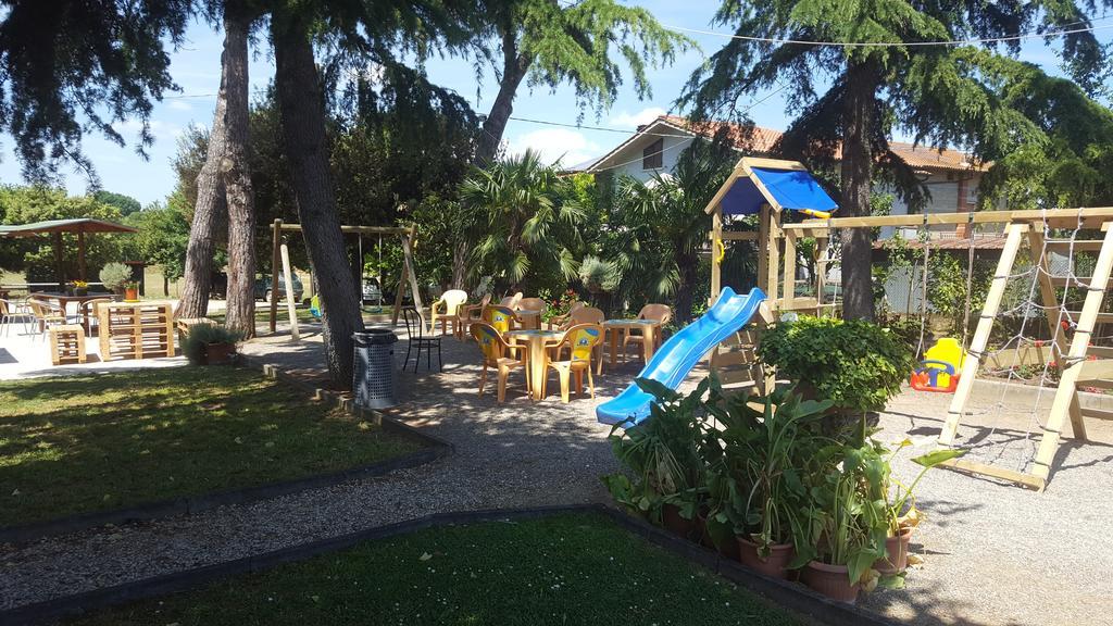 Hotel Tiziana Montepulciano Stazione Exteriör bild