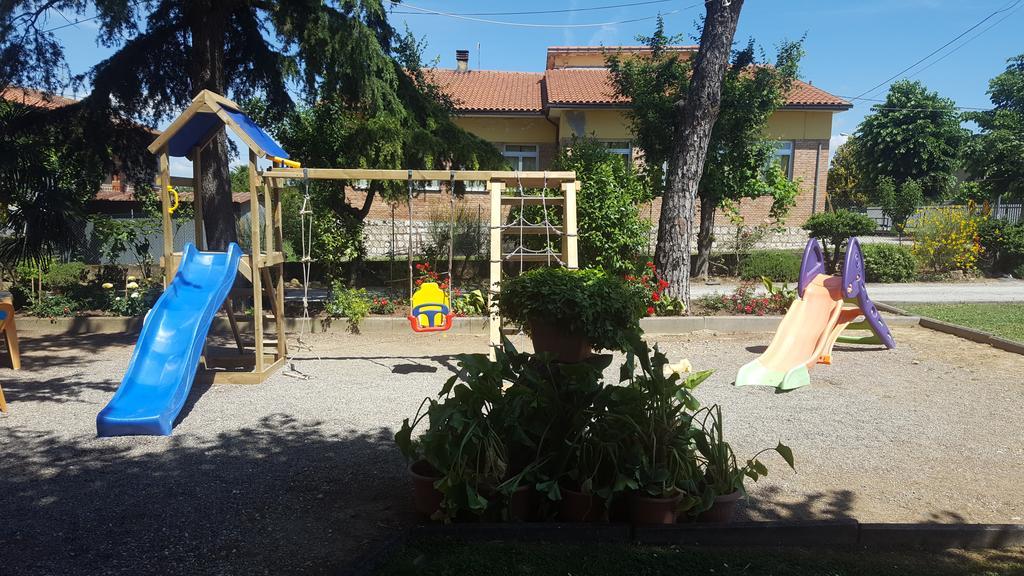 Hotel Tiziana Montepulciano Stazione Exteriör bild